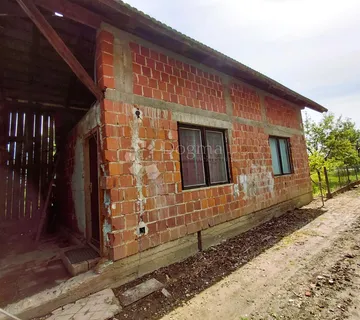 Kuća za renovaciju sa velikim zemljištem Gornje Ladanje - Gornje Ladanje, Vinica