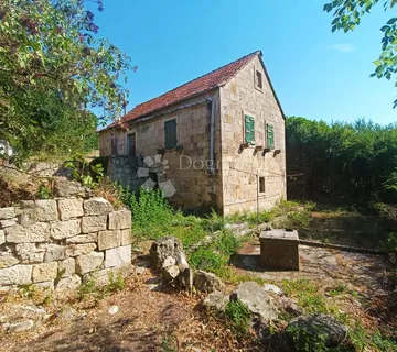 Seosko Imanje - Kamena Kuća Za Adaptaciju, Glavice - Glavice, Sinj