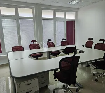 NOVO u ponudi - ZAMET - cca 185 m2 - cover