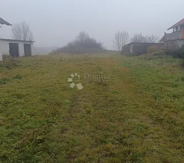 Prostrano građevinsko zemljište u mješovitoj zoni - Donja Zdenčina, Klinča Sela