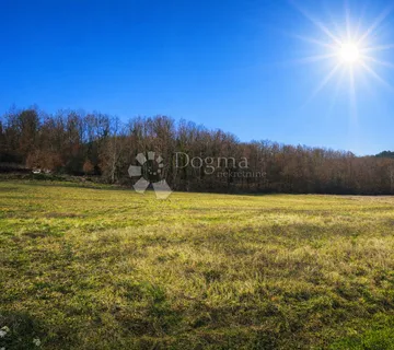 Građevinsko zemljište 840 m² – idealno za kuću ili investiciju - cover
