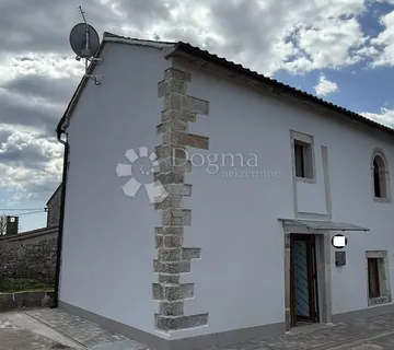 Prekrasna Renovirana Kamena Kuća - Barban
