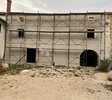 KAMENA KUĆA, BLIZINA BUJA - cover