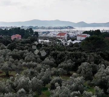Trosobni apartman u mirnom dijelu Sukošana - cover