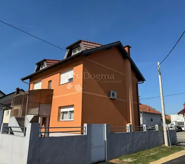 OBITELJSKA KUĆA U BLIZINI VARAŽDINA - cover