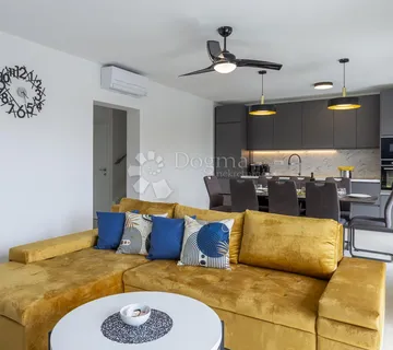 Dvije ekskluzivne kuće u Medulinu s pogledom na more, nekoliko koraka do plaže - cover