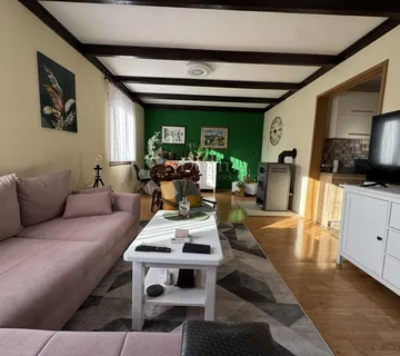 Samostojeća kuća sa okućnicom - odlična prilika - cover