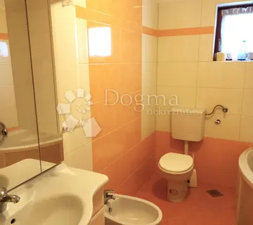 Viškovo, Marinići , dvojna kuća sa garažom - cover