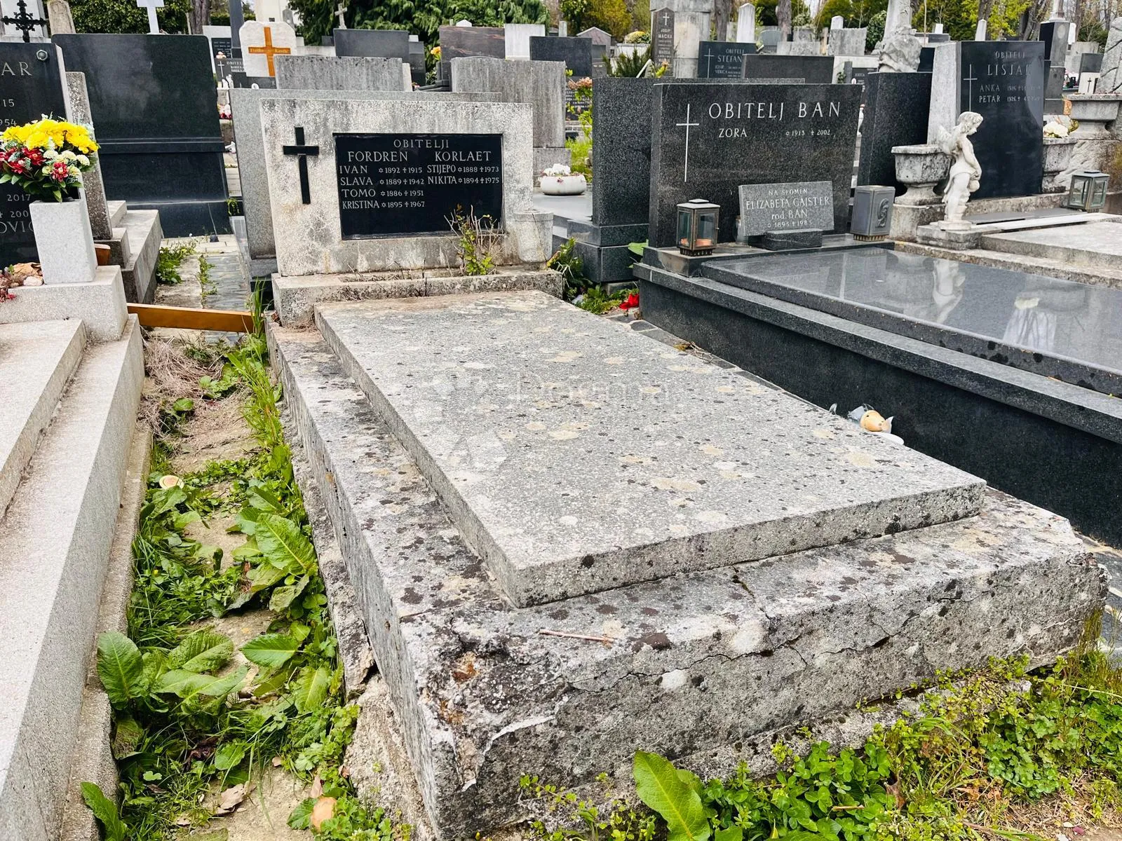 Grobnica Polje 25 - cover