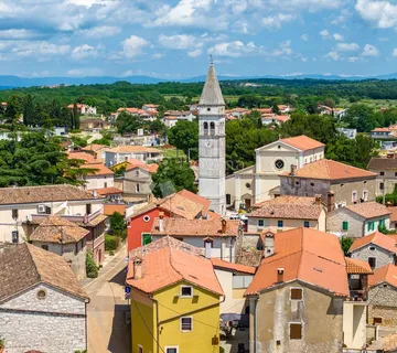 Kaštelir - atraktivno građevinsko zemljište s pogledom na more - cover