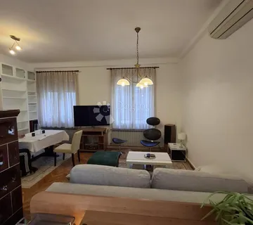 Prostran 4S stan u širem centru – idealno za najam - cover