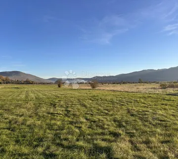 SINAC PRODAJE SE GRAĐEVINSKO ZEMLJIŠTE 11000 m2 - cover