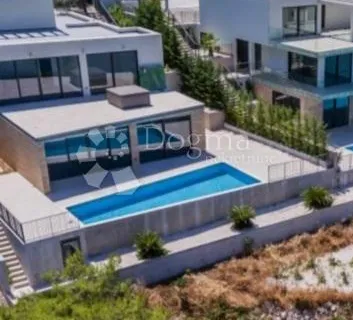 Prvi red do mora,moderna vila sa bazenom  II - cover