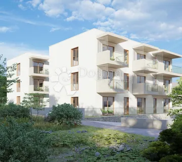 ROGOZNICA- PRIZEMLJE BLIZU MORA s2 - cover