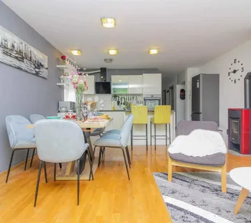 PLOVANIJA - STAN 81 m2 - PRODAJA - cover