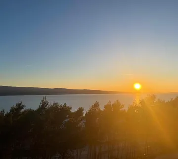 Novogradnja, Dvosoban Stan s Pogledom na More – Omiš - cover