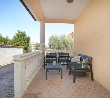 STAN 70M2 - 1500M OD MORA - Štinjan - cover