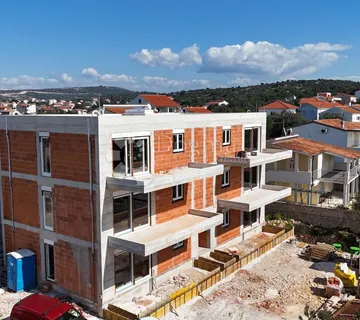 RAŽANJ – Novogradnja: ekskluzivan stan S-4 s prekrasnim pogledom, 80 m od mora - cover