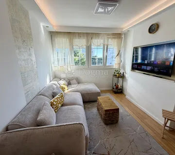 STAN ZA KRATKOROČAN NAJAM! RENOVIRAN I DOSTUPAN ODMAH - cover