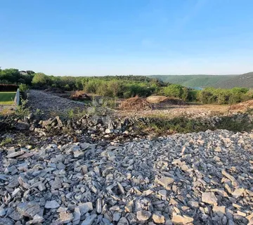 OKOLICA LABINA, GRAĐEVINSKO ZEMLJIŠTE, POGLED MORE! - cover