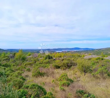 POLJOPRIVREDNO ZEMLJIŠTE STINICE, MILNA - cover