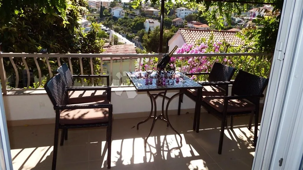 Villa Okrug Gornji 70m od mora !!! - cover