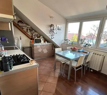 Trešnjevka, trosoban stan u potkrovlju, 60m2 - cover
