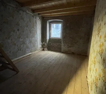 Preslatka kućica za potpunu renovaciju u srcu Vodnjana - cover
