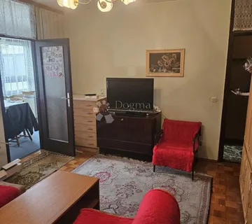 Obiteljski trosoban stan s lođom - 76 m2 u srcu Španskog - cover