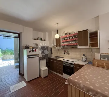 EKSKLUZIVNA PRODAJA – KUĆA U SAMOM CENTRU MEDULINA - cover