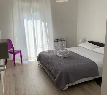 ZADAR, BORIK, Prostran stan s garažom  - cover