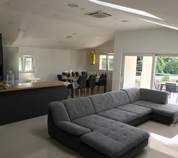 DUGOROČNI NAJAM OBITELJSKOG STANA - cover