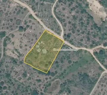 VODICE- Poljoprivredno zemljište na izvrsnoj lokaciji - cover