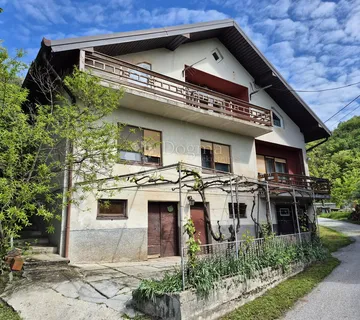 Prostrana obiteljska kuća na tri etaže u mirnom dijelu Radoboja – idealna za život ili investiciju - cover