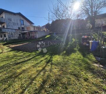 Građevinsko zemljište 381m² u strogom centru grada Krapine! - cover