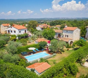 Poreč, autohtona kamena kuća s pogledom na more i bazenom - cover