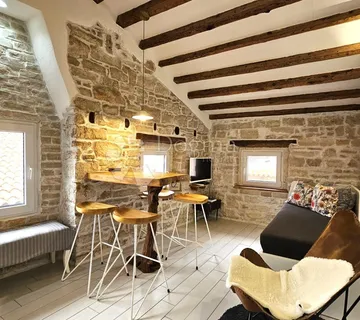 Stan Rovinj - u srcu starogradske jezgre - cover