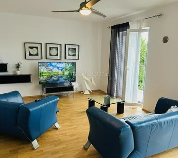 Etaža za najam u Pobrima - cover