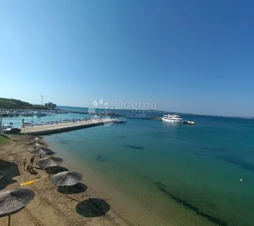 Mediteranska kuća uz more - cover
