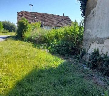 Izvrsna prilika – velika parcela u Kneževim Vinogradima! - cover