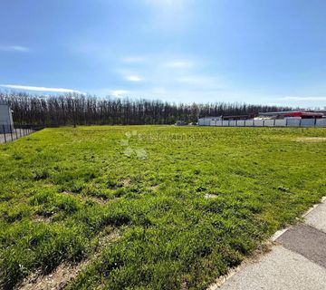 Građevinsko zemljište u industrijskoj zoni -  5737 m² - cover