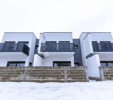 SAMO ZA PRVOG KUPCA - KUĆA U NIZU UZ 10% POPUSTA - cover