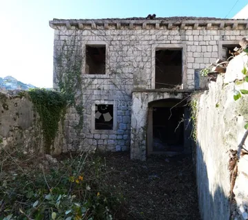 Tradicionalne kamene kuće s okućnicom–prilika za investiciju - cover