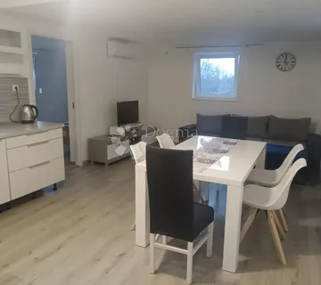 Kastav, Jelušići – Prostrana etaža kuće - cover