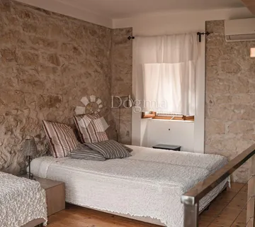 MALI LOŠINJ -SUSAK Kamena Vila sa Pogledom na More - cover