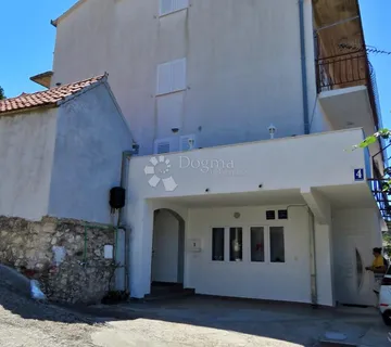 KUĆA  MASTRINKA  TROGIR  HITNO - cover