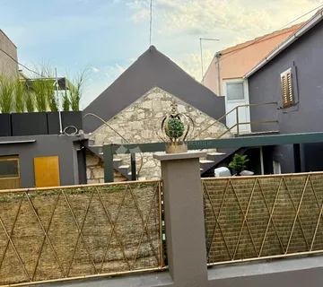 STARINA U MODERNOM STILU - cover