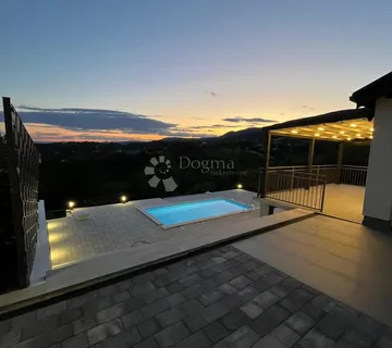 Vlaškovec, kuća s bazenom i dodatnom građevinskom česticom!! - cover