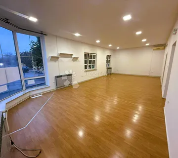 Savršena lokacija za Vaš posao! - cover