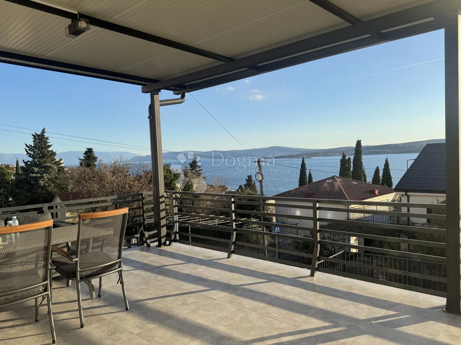 Stan/ Apartman 250 m od mora - Dramalj - cover